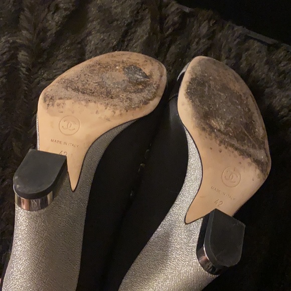 CHANEL - Picture 9 of 11